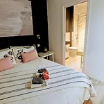 Lalia Hotel *