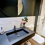 Lalia Hotel *
